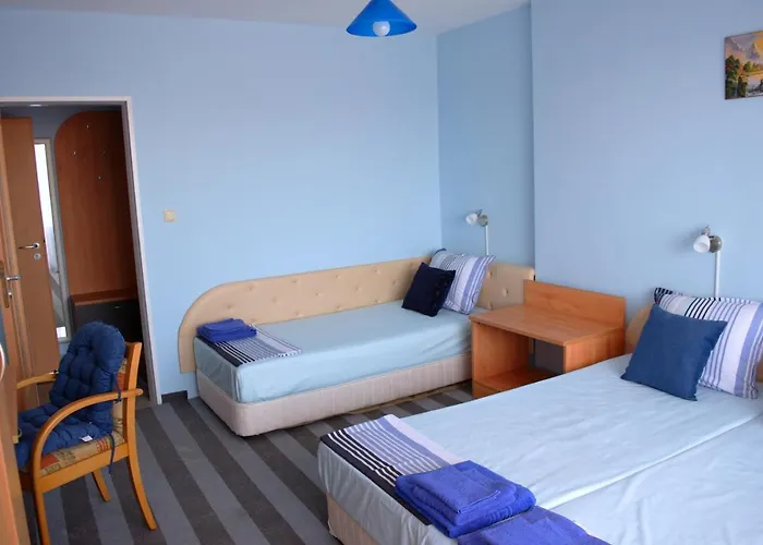 мирели Hotel *